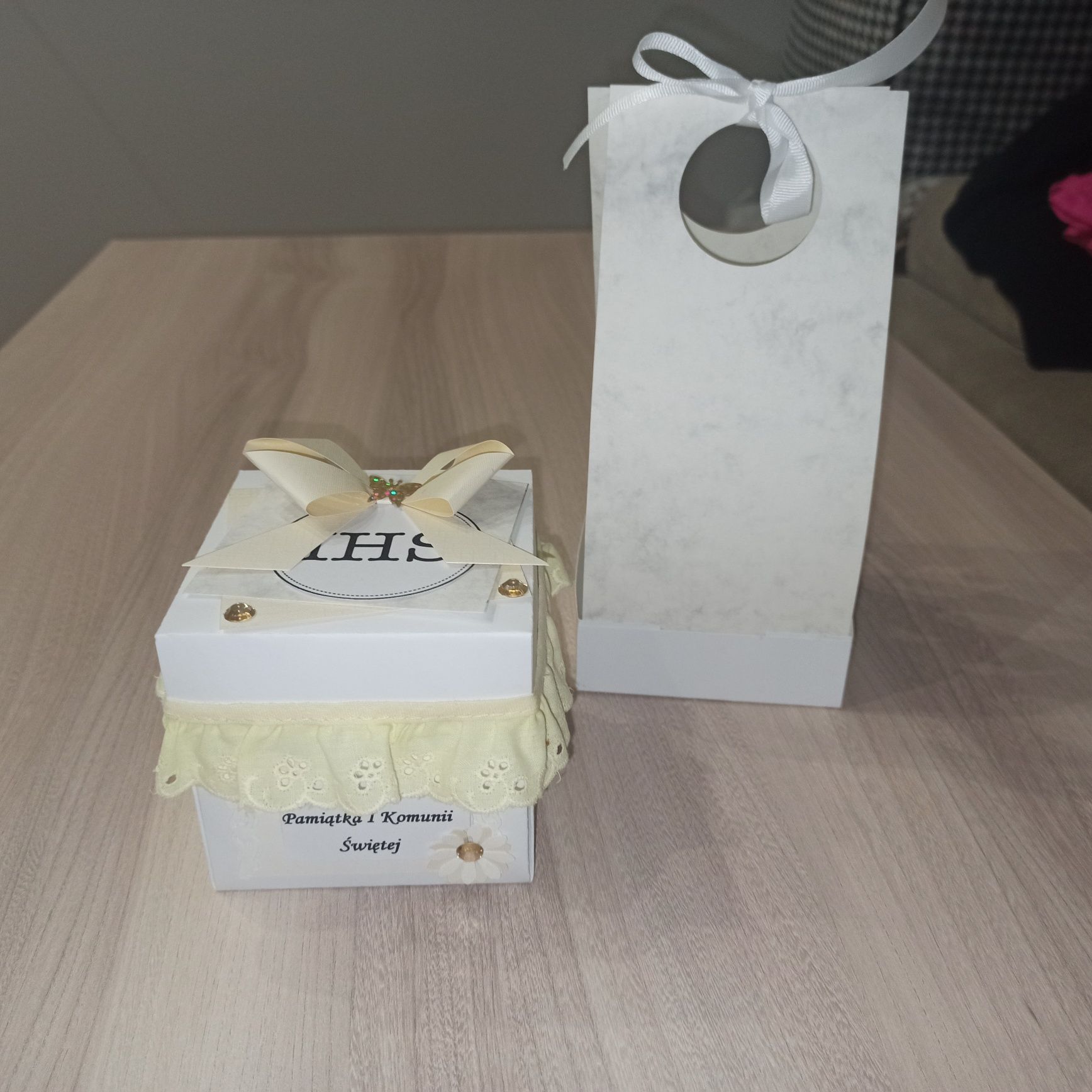 Exploding box pamiątka z okazji I Komunii Świętej