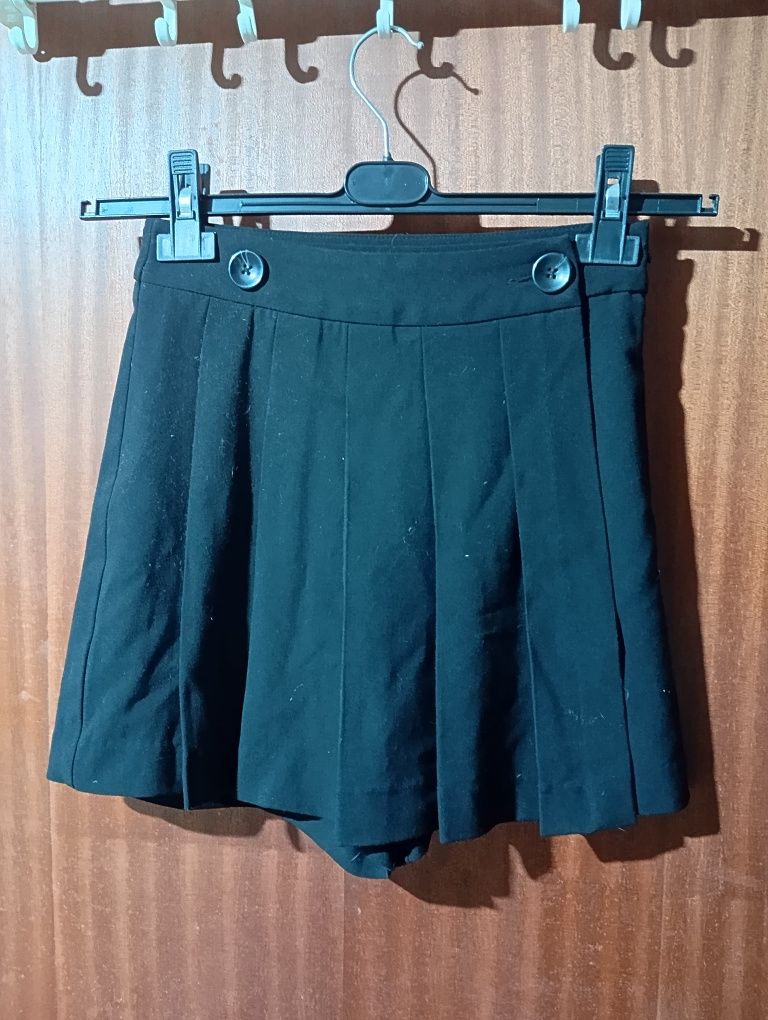 Saia calção Stradivarius 34