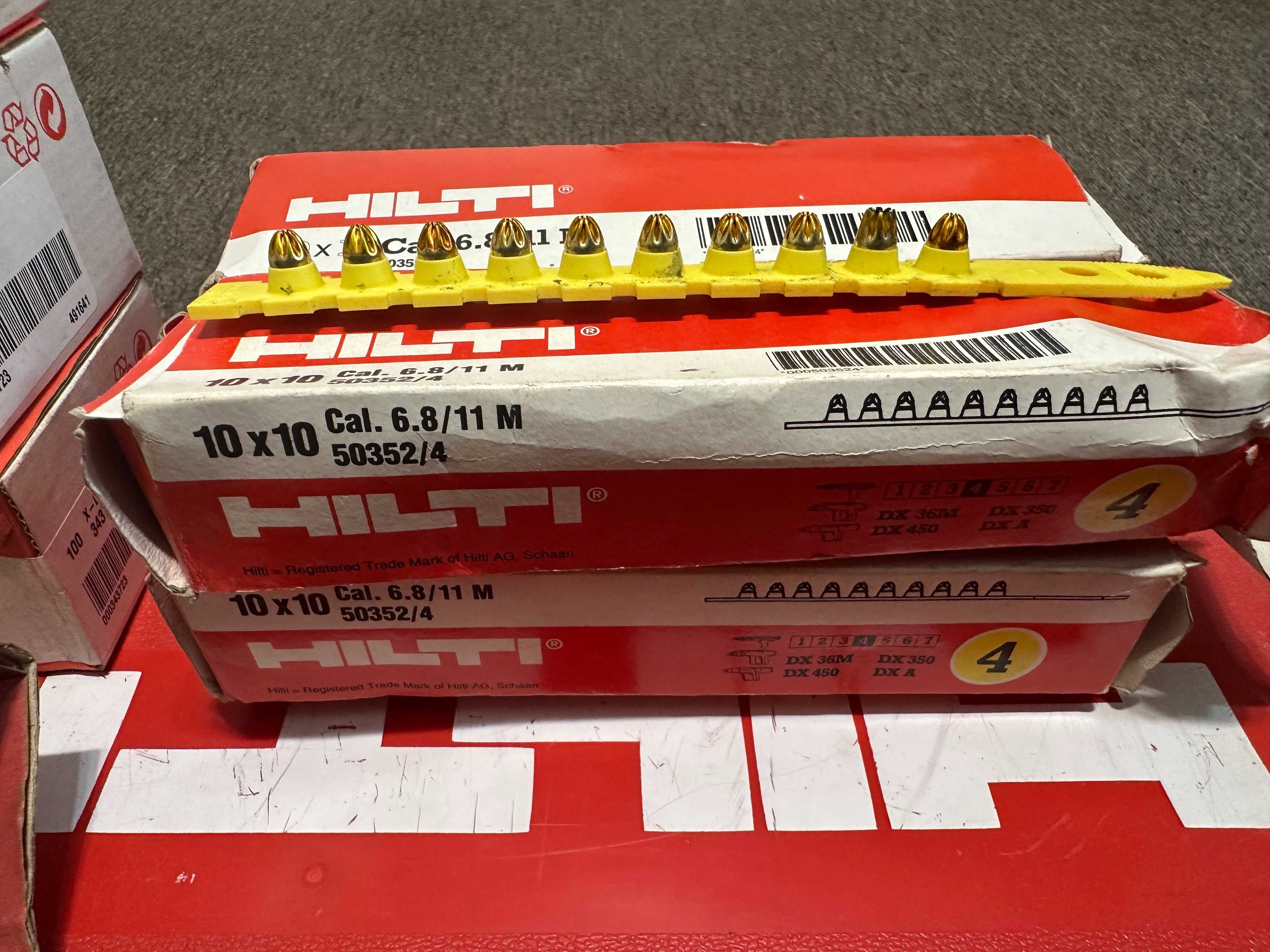 Пороховой монтажный пистолет Hilti DX 36 M.