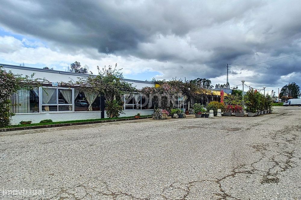 Restaurante Para Venda em Plena EN1 e a 500 metros da A25!