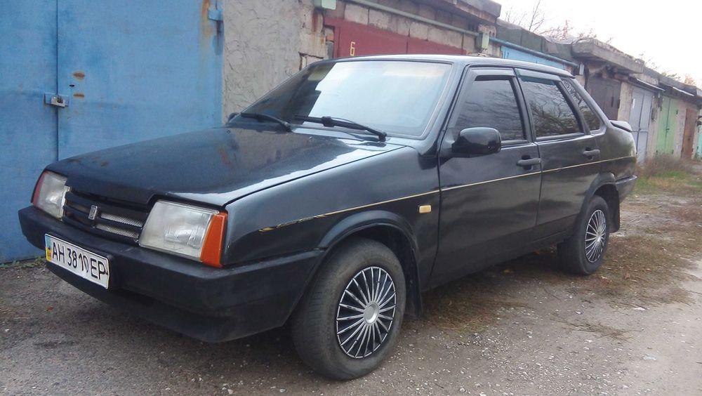Продам ВАЗ 21099 Black на газу
