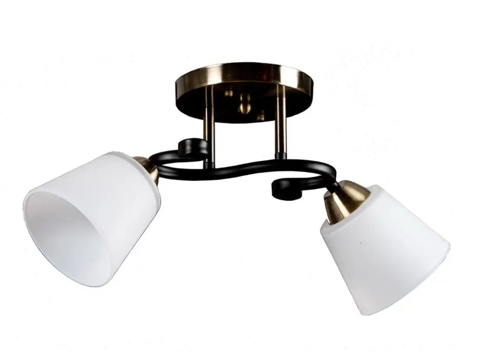 Продам потолочные люстры с плафонами