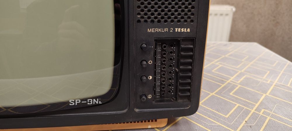 Telewizor Merkus 2 Tesla rok 1990