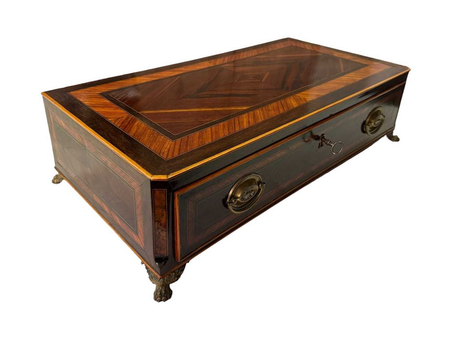 Mesa do Médio Oriente