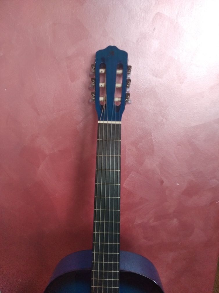 Gitara klasyczna nowa