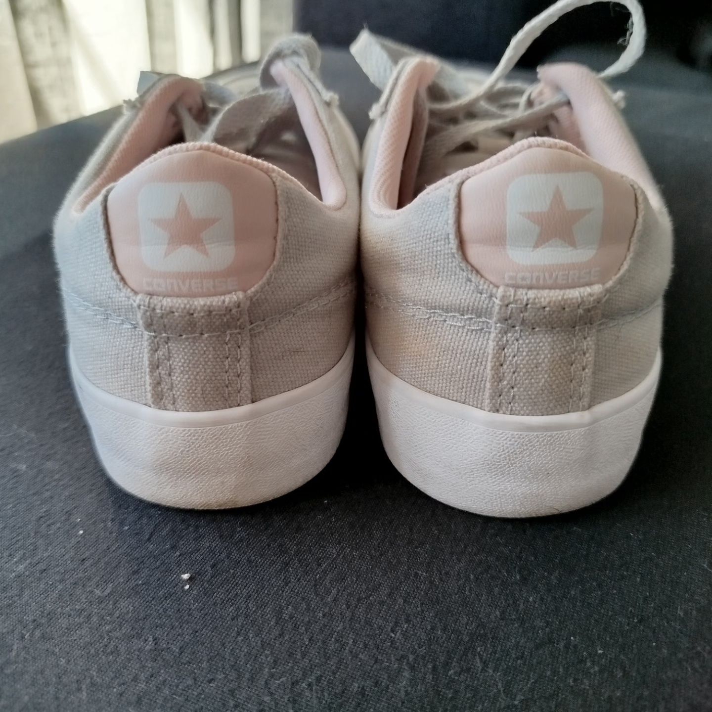 Tênis Converse All Star cinza e rosa