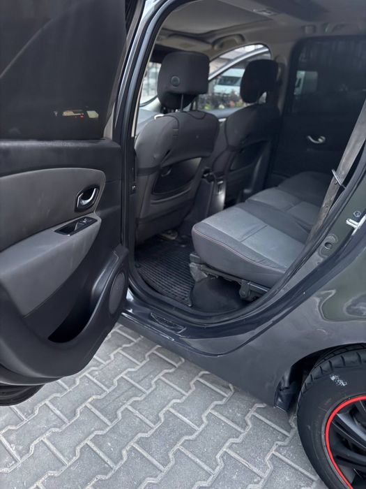 Рено Гранд Сценик 3 Рестайлинг 7 мест