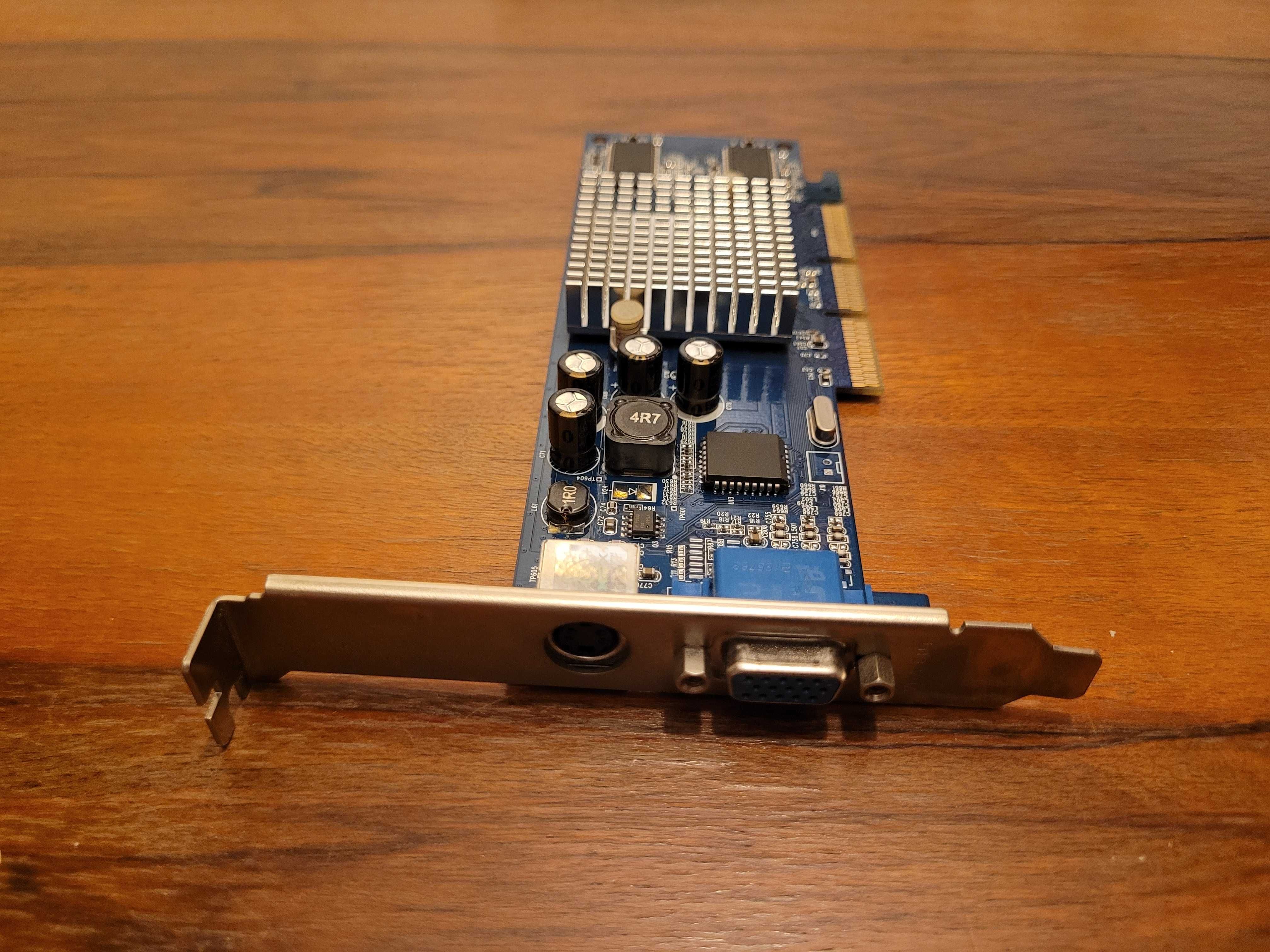Nvidia GeForce4 MX440 AGPeX 64MB DDR TV - out VGA