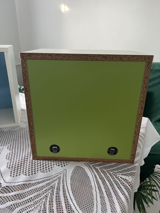 dwie szafki wiszace + komoda