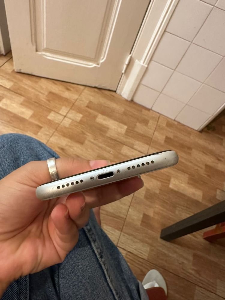 iPhone XR Branco 64GB