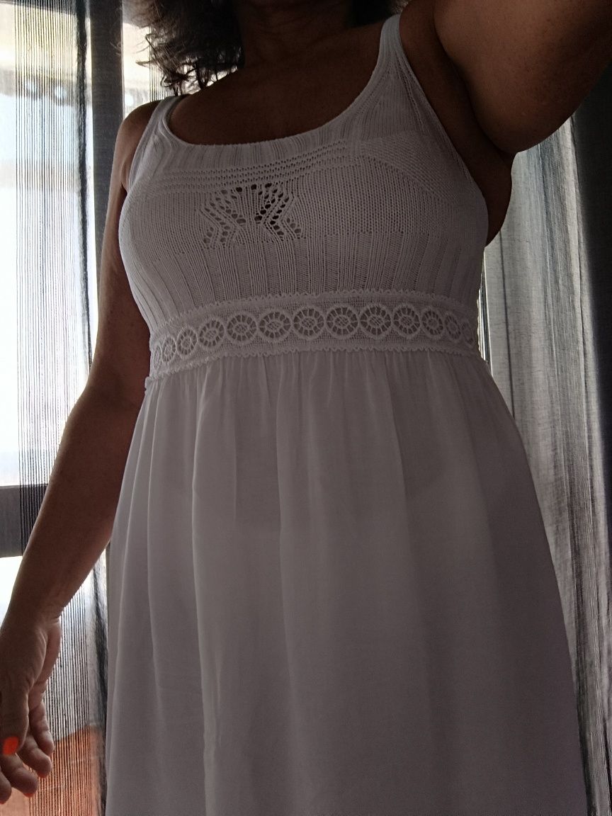 Vestido branco muito fresco tamanho S