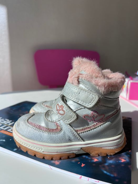 Ботиночки на девочку зимние