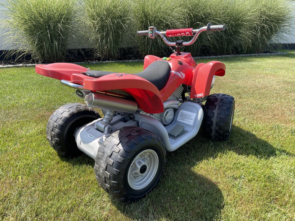 Quad elektryczny, czterokołowiec