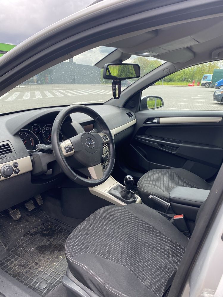 Opel Astra H 1.3 дизель