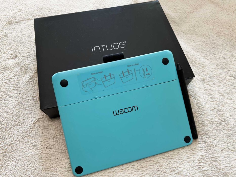 Графічний планшет Wacom Intuos Art Blue CTH-490 у відмінному стані