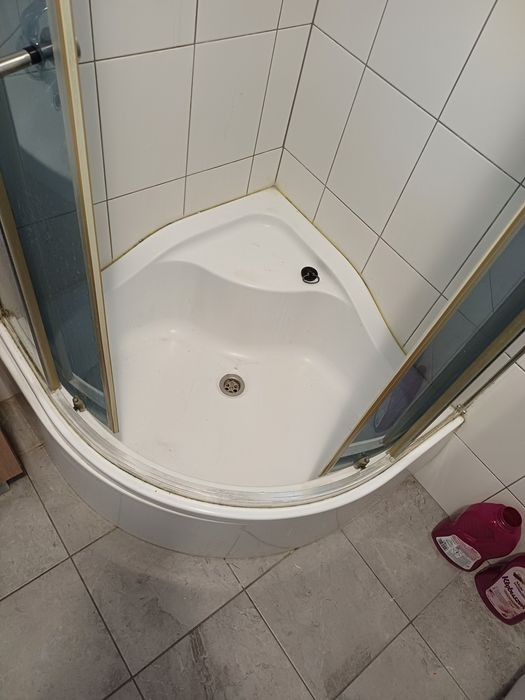 Kabina prysznicowa 80x80 w ładnym stanie ze wszystkimi
