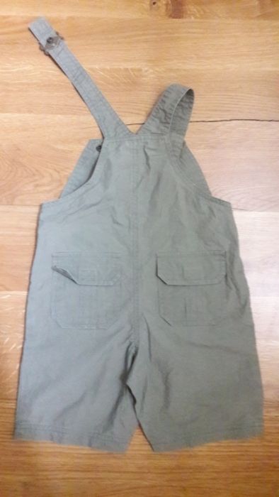 Petit Pirate idealne spodenki ogrodniczki cotton khaki r 18 m i 86