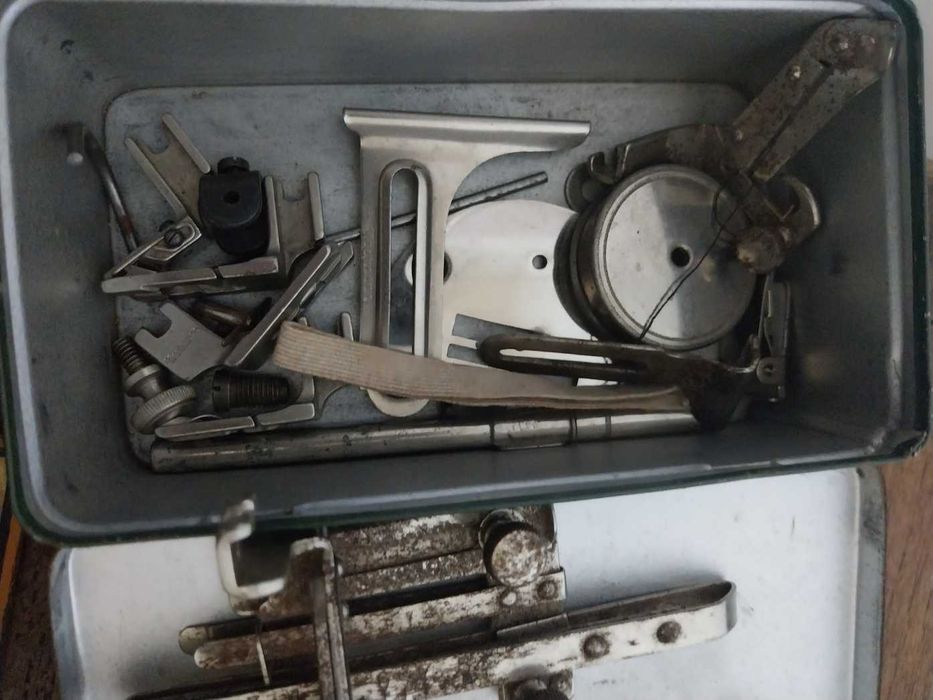 Máquina de costura antiga Naumann