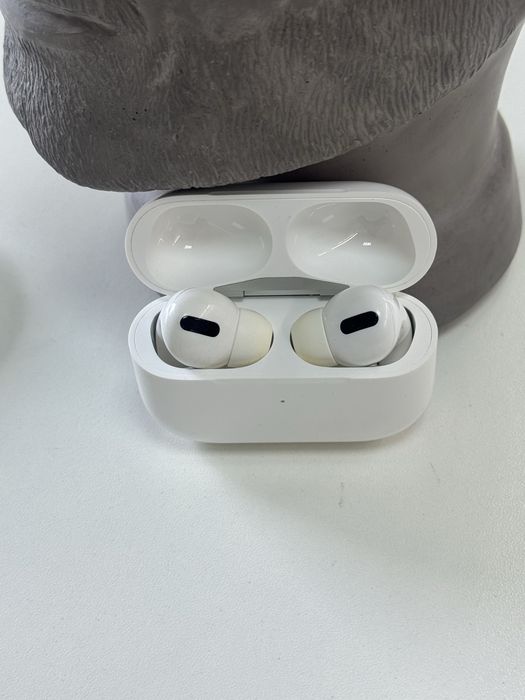 Оригінальні навушники Apple Airpods Pro із США