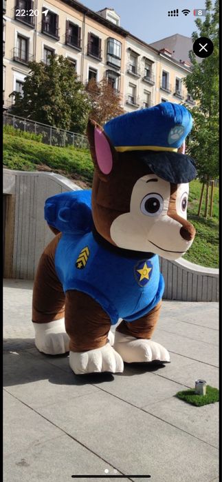 Mascotes gigantes bateria