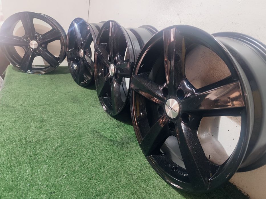 Felgi aluminiowe Dezent 5x114.3 17" 7J et40 Kia Hiundai Mazda