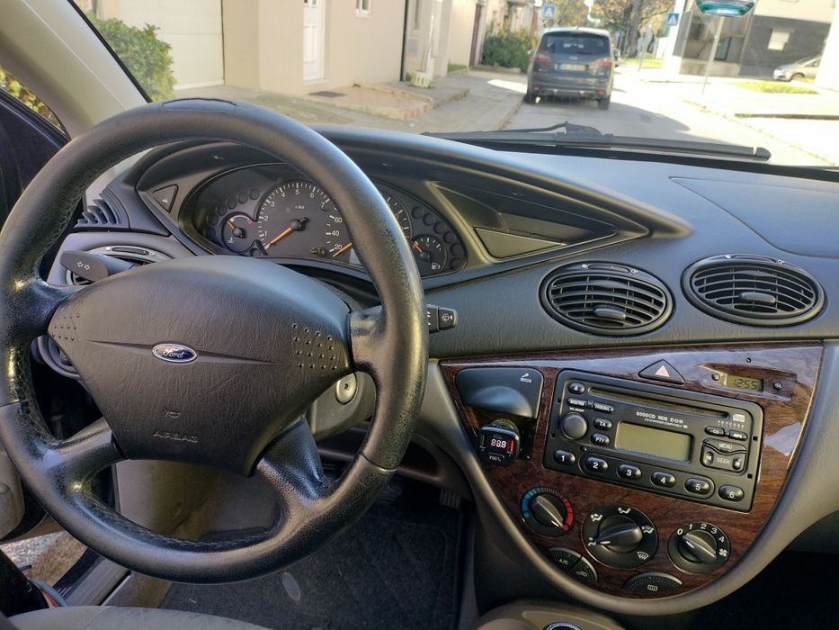 Ford Focus 1999 versão Ghia