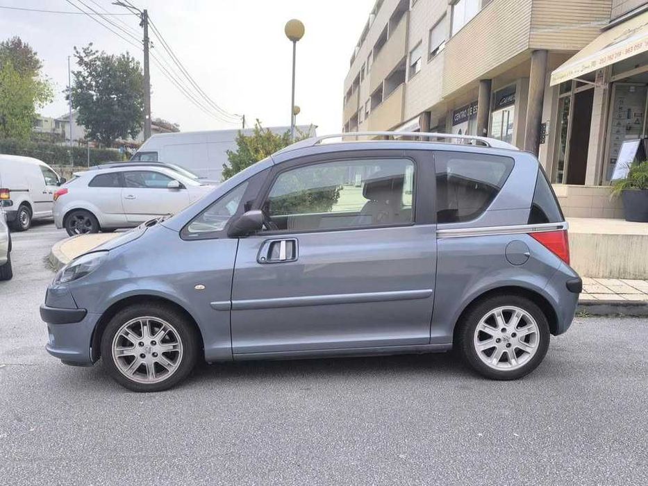 Peugeot 1007 1.4 HDI 4 lugares