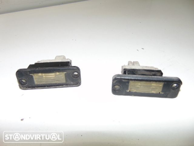 Citroen AX - luzes de matrícula