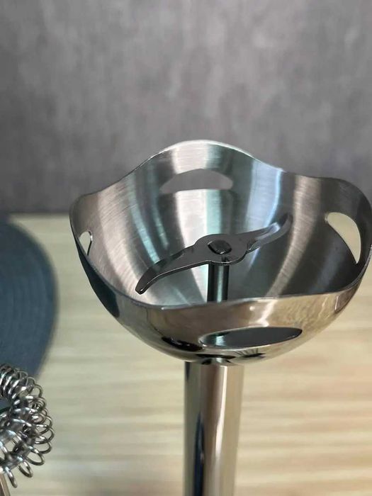 МОЩНЫЙ погружной блендер 5 в 1 с чашей 600мл,1500W,VOLYX VO7319 новы