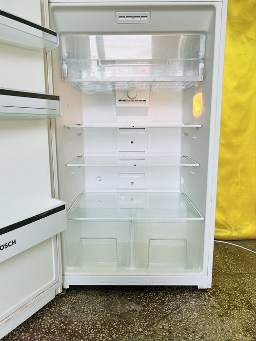 Двухкамерный холодильник BOSCH 170*70см, NoFrost