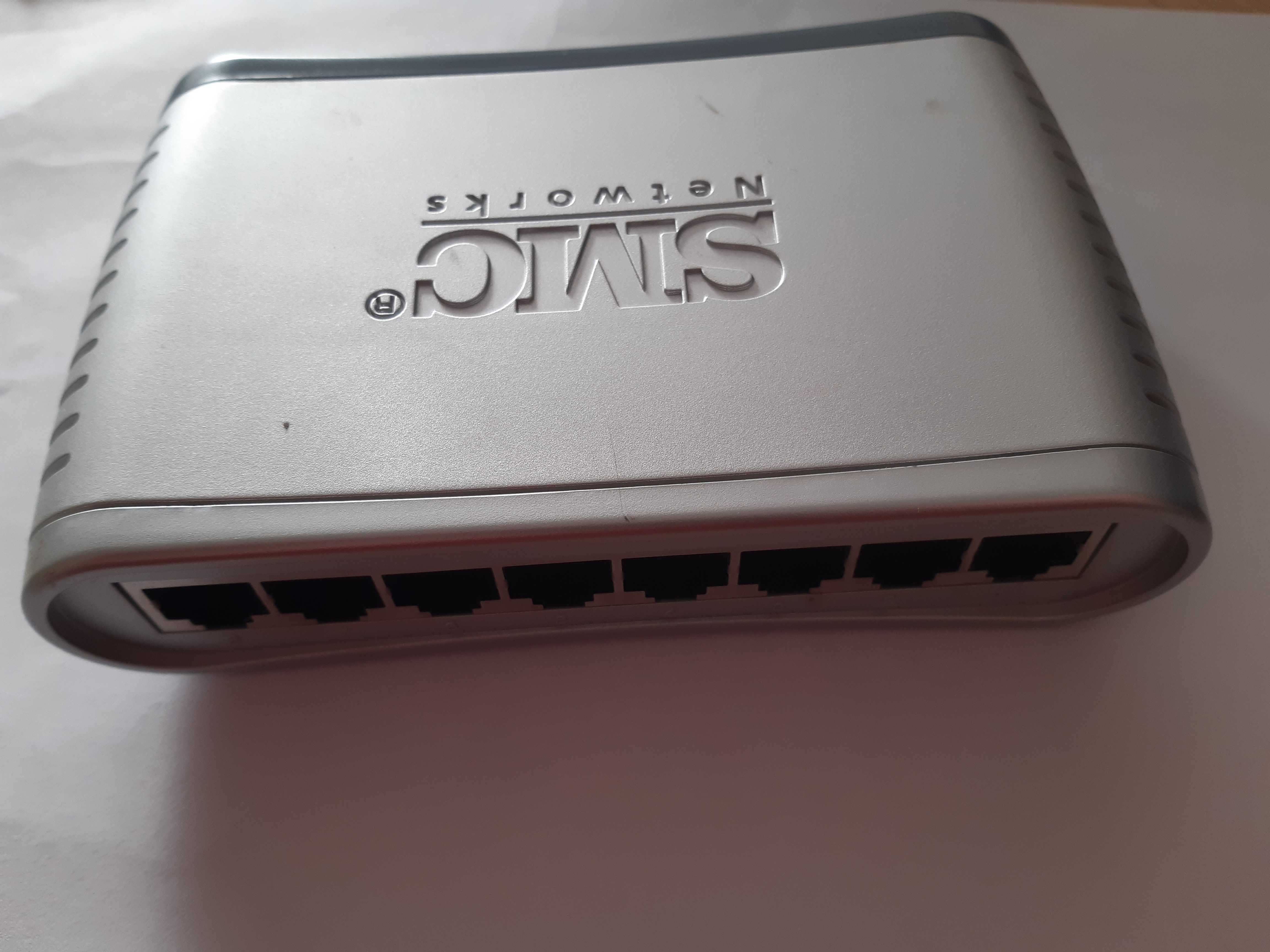 SMC switch 8 portas 10/100Mbps