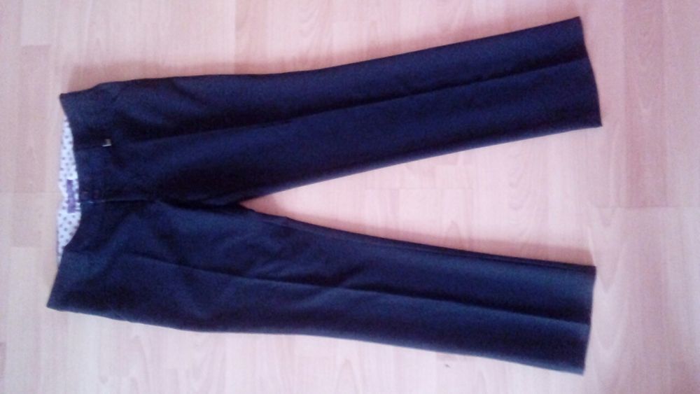 Spodnie wizytowe damskie.