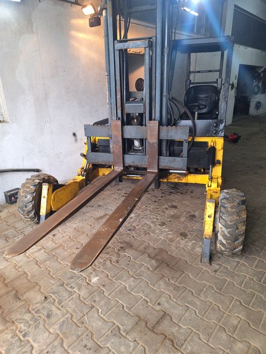 Wózek widłowy terenowy napęd 3x3 podwieszany przesuwne blokada ZAMIANA