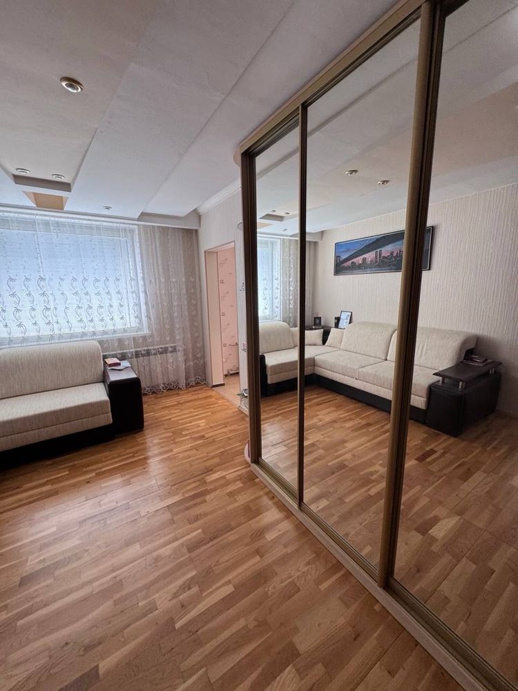 Продам 2х к квартиру, улица Саперна ,30 с хорошим ремонтом( код 88048