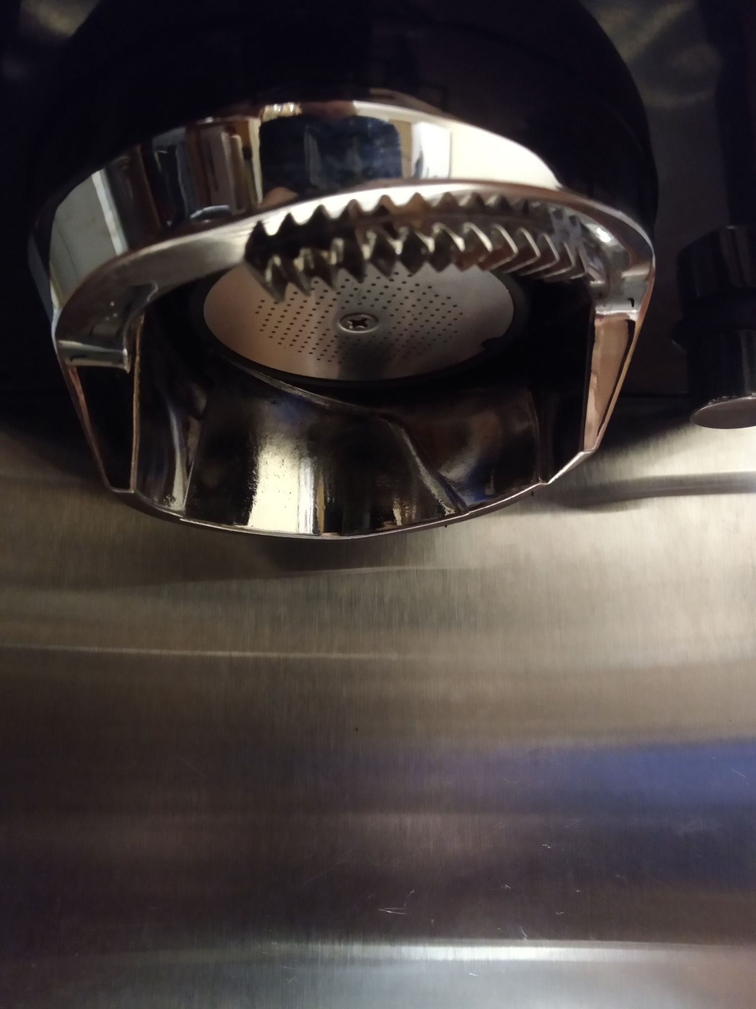Кофеварка рожковая эспрессо Krups XP 5240