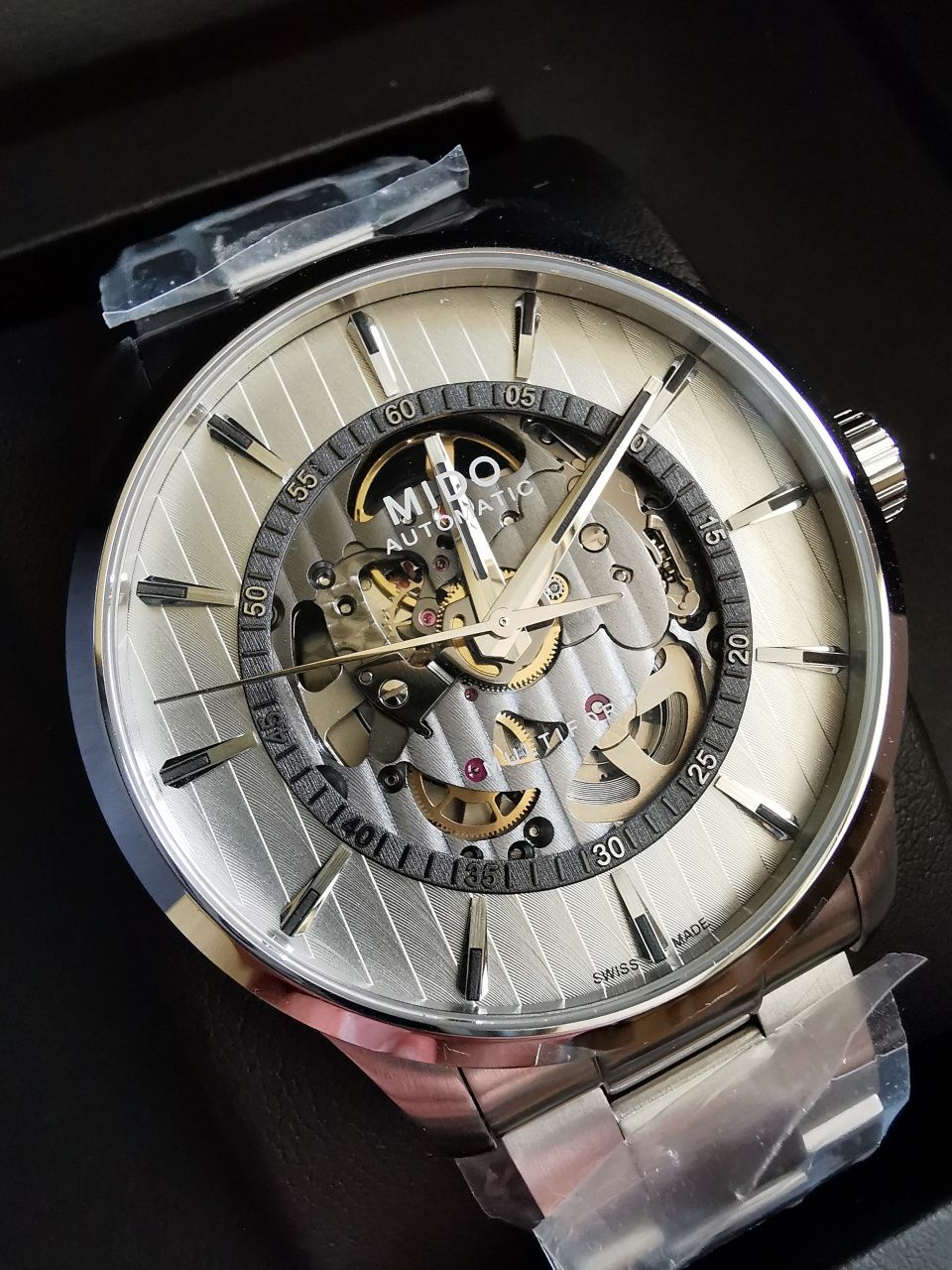 Zegarek MIDO Multifort Skeleton w rozmiarze 42 mm