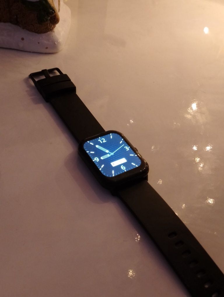 Smartwatch Maxcom czarny wodoodporny