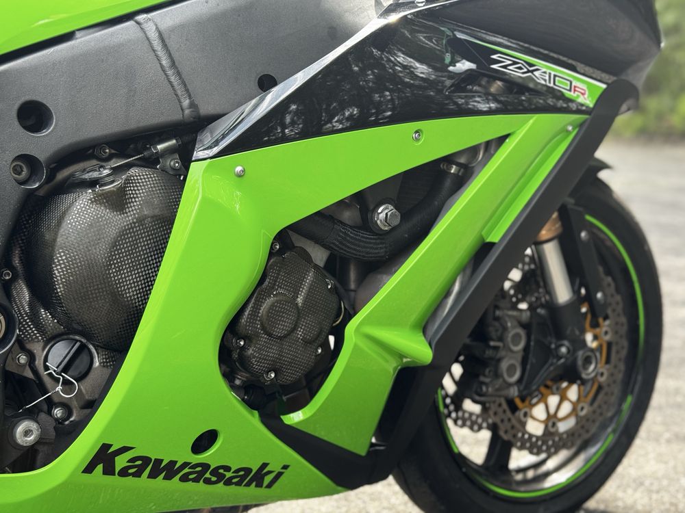 Kawasaki ZX10R на документах Видеообзор