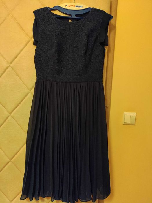 Sprzedam sukienkę, rozmiar S/M