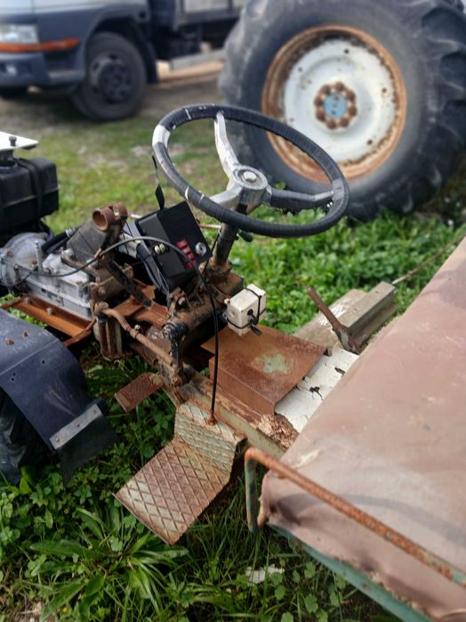 Motoenxada com reboque