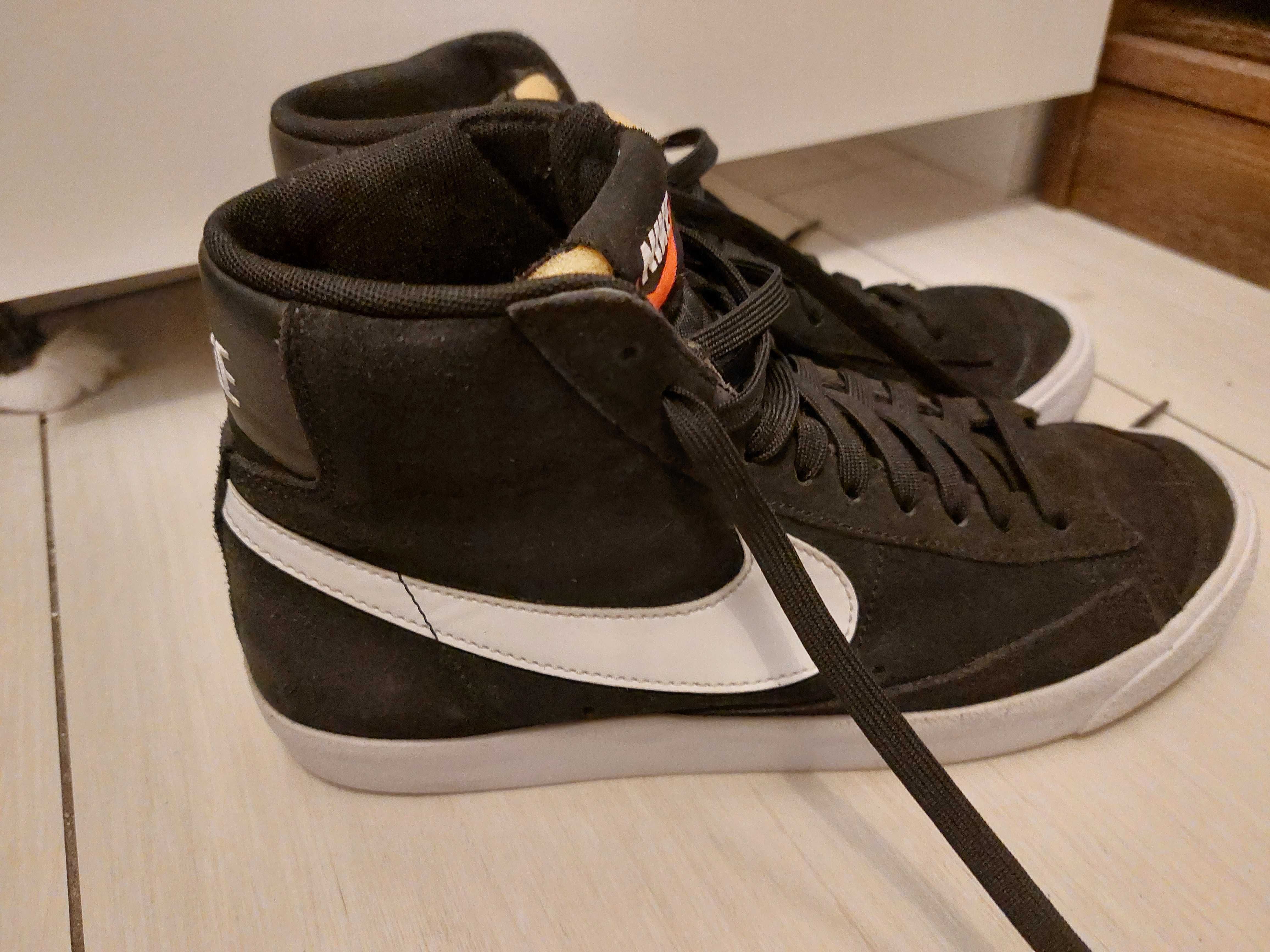 Nike SB Zoom Blazer Mid Black Whit