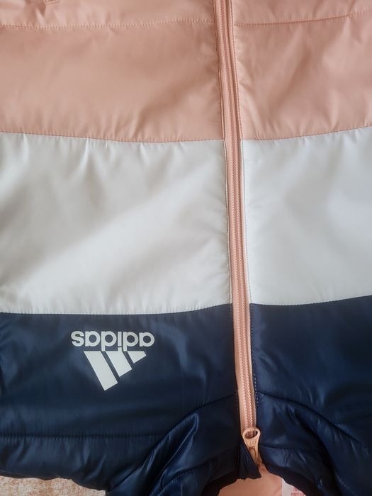 Продам куртку на дiвчинку Adidas