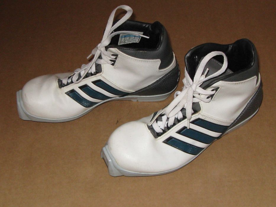 лыжные ботинки Adidas 39,5р.