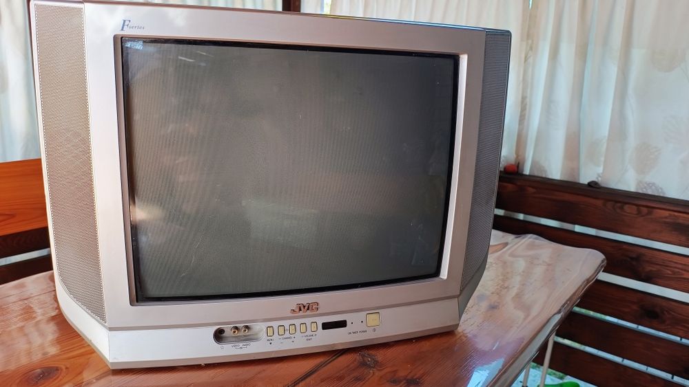 Телевизор JVC 21''
