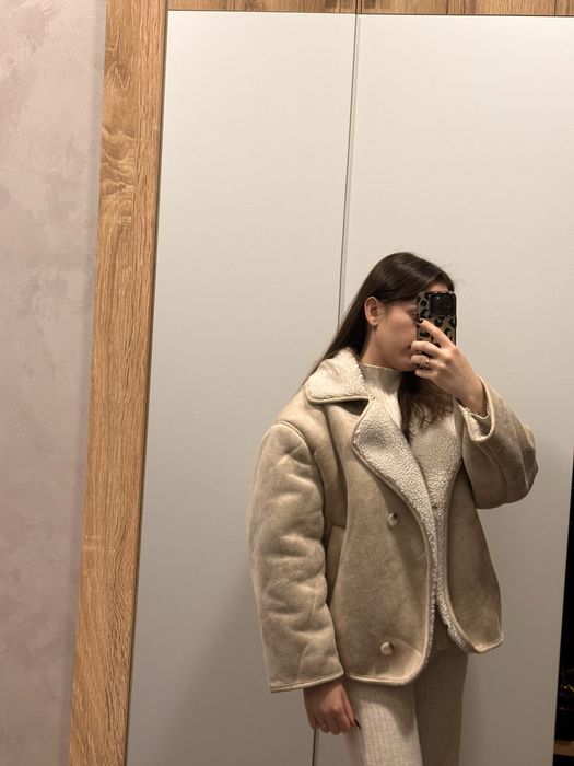 Трендова  дублянка світла бежева оверсайз куртка верхнійодяг дубльонка