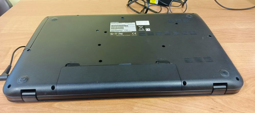Laptop Toshiba C75D-B/17cali