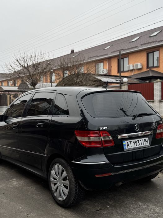 Mercedes benz B 180