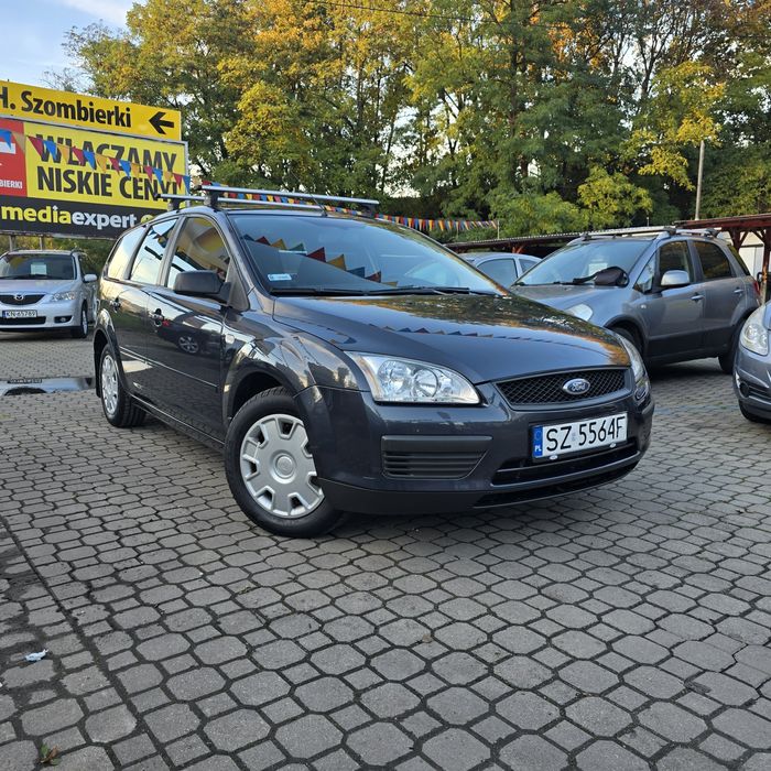 Ford Focus II 1.6 benzyna * SUPER STAN * 136 tys km * krajowy *