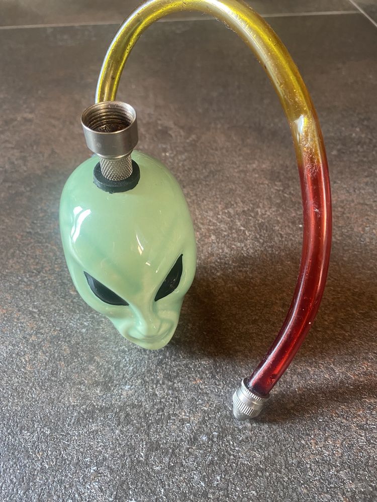 Bongo alien kosmita ceramiczne