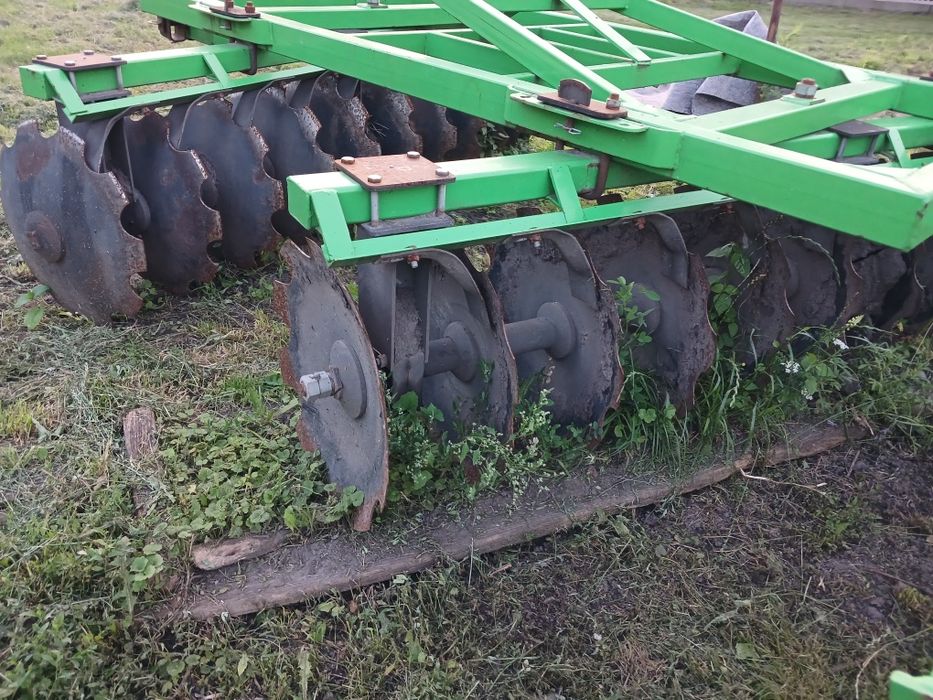 Продам дискову борону